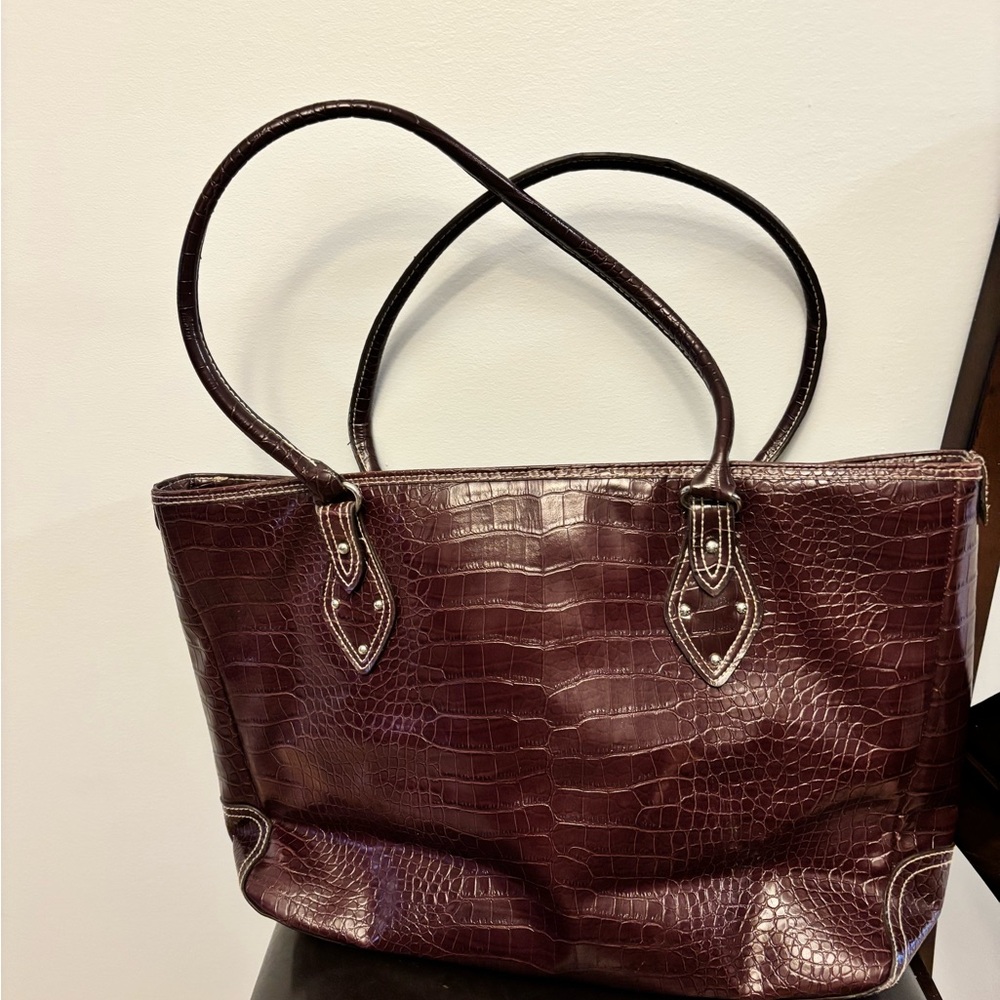 Elegant Brown Crocodile-Embossed Women's Tote Bag